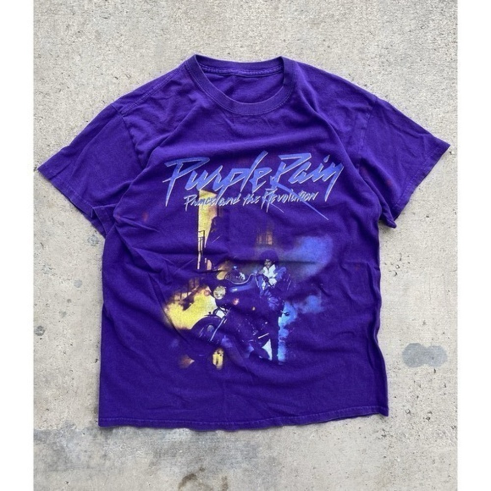 VTG Prince Purple Rain The Revolution 1984 Mens Purple Classic T-Shirt‎ Boxy Fit